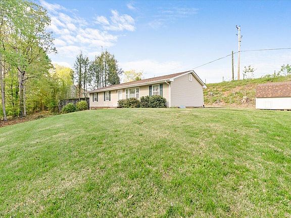 2nd image of 59 Silverbirch Dr