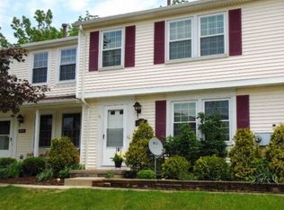 6981 Woodthrush Dr #E, Concord Township, OH 44077