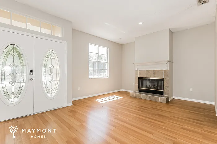 1144 View Pointe Cir — Photo 3