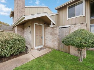 12033 Bob White Dr, Houston, TX 77035