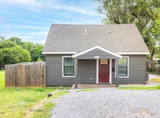 1304 N College St, Cordell, OK 73632