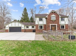 3755 Tremont Ln, Ann Arbor, MI
