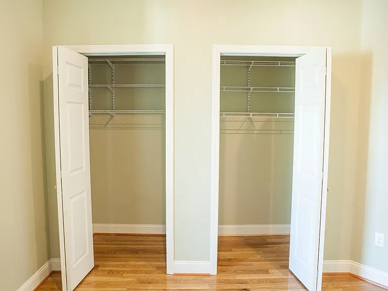 303 Dudley St #2R — Photo 3
