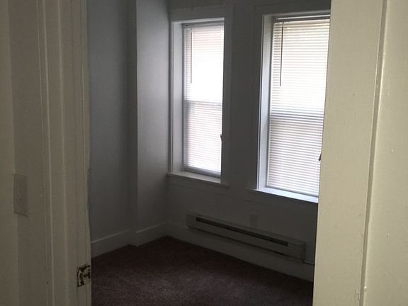 5th image of 1944 E 75th St APT 203