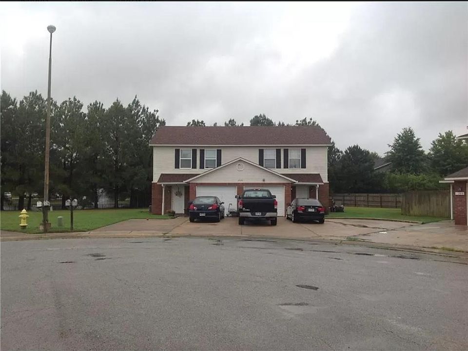 1st image of 2920 Dawn Ct #B