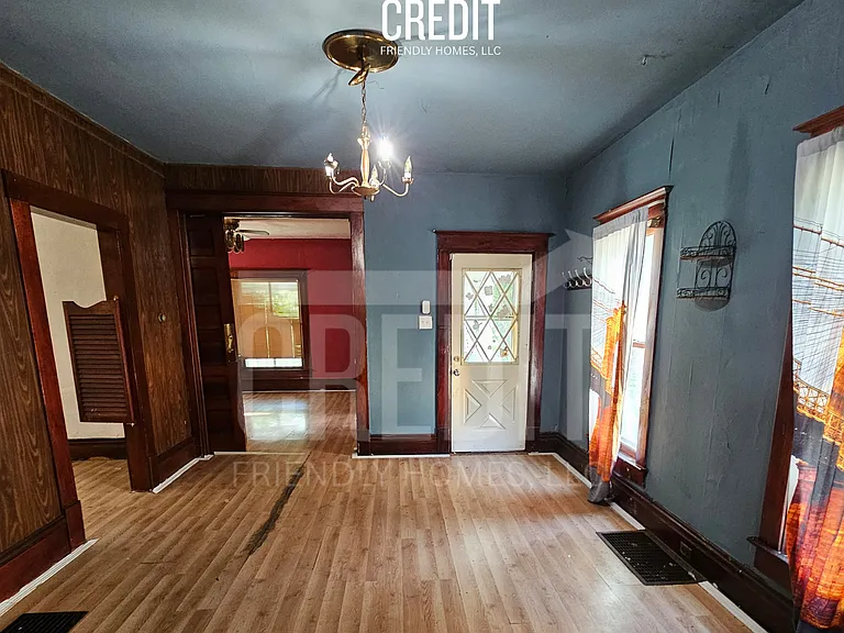 1011 E Prairie St — Photo 6