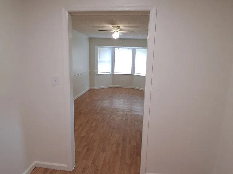 5321 Spencer Ln — Photo 4