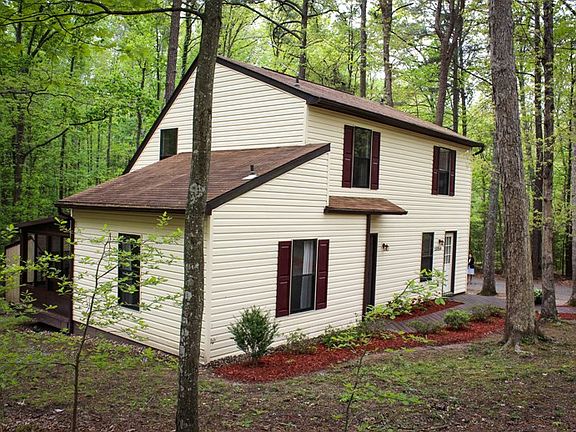 4th image of 23250 Laurel Hill Dr
