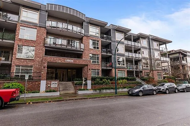 2436 Kelly Ave #205