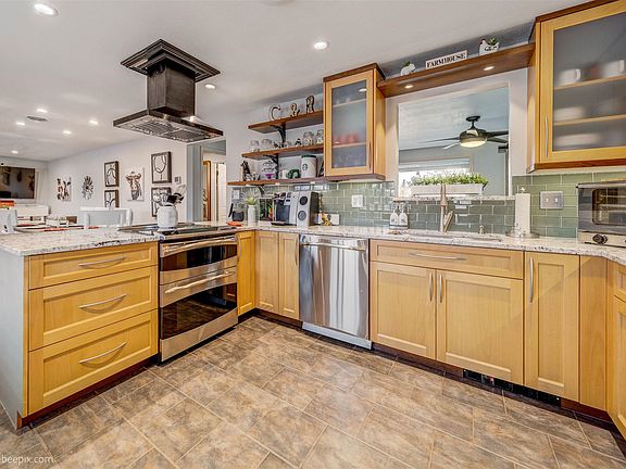2nd image of 23416 E Olympic Ave