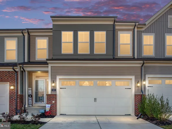 245 Smokebush Dr, Stafford, VA 22554