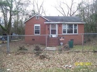 306 S Morro St, Fairmont, NC 28340