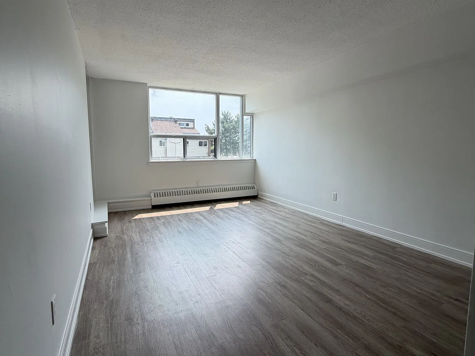 Wellington Towers — Photo 3