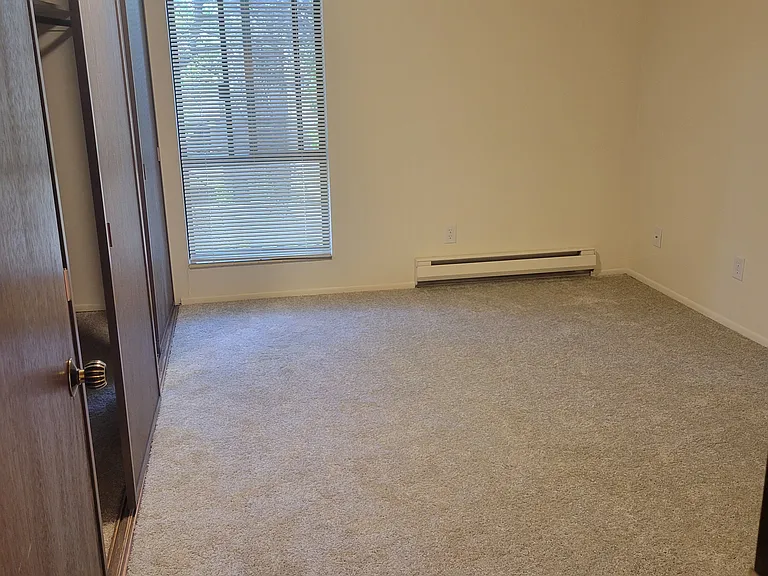 Nor'Easter Apartments — Photo 9