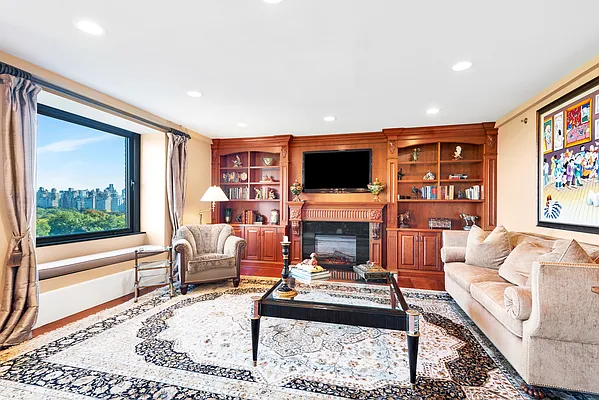 Sold by Douglas Elliman | media 13