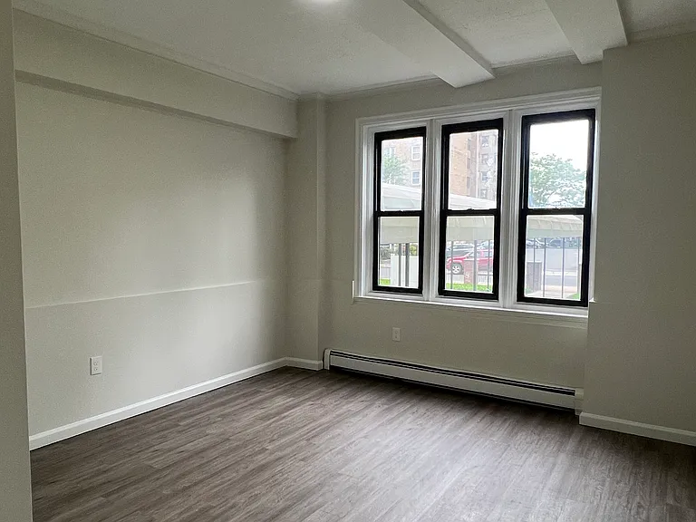 153 S Harrison St #2B — Photo 6