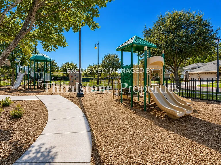 6131 Bartram Village Dr — Photo 29