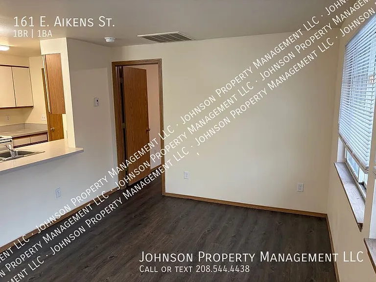 161 E Aikens Rd — Photo 7