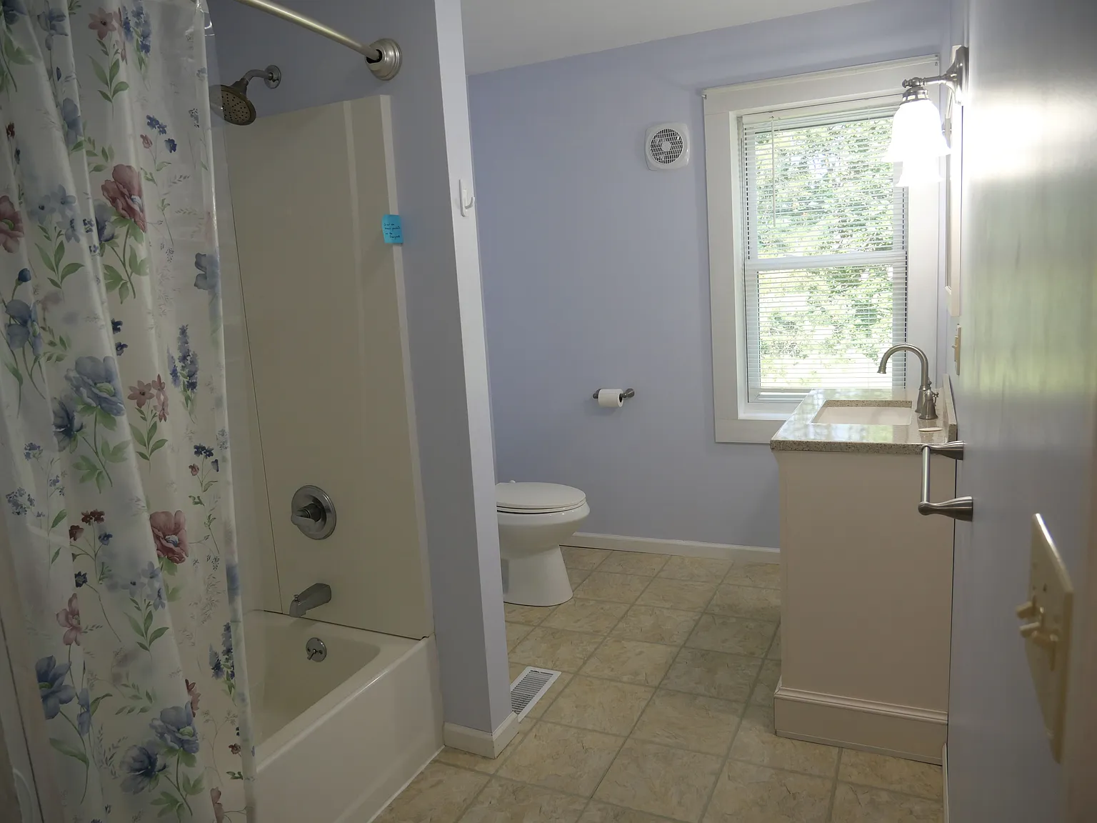 2 bed, 1.5 bath, 1500 sqft, $1,650 — Photo 3