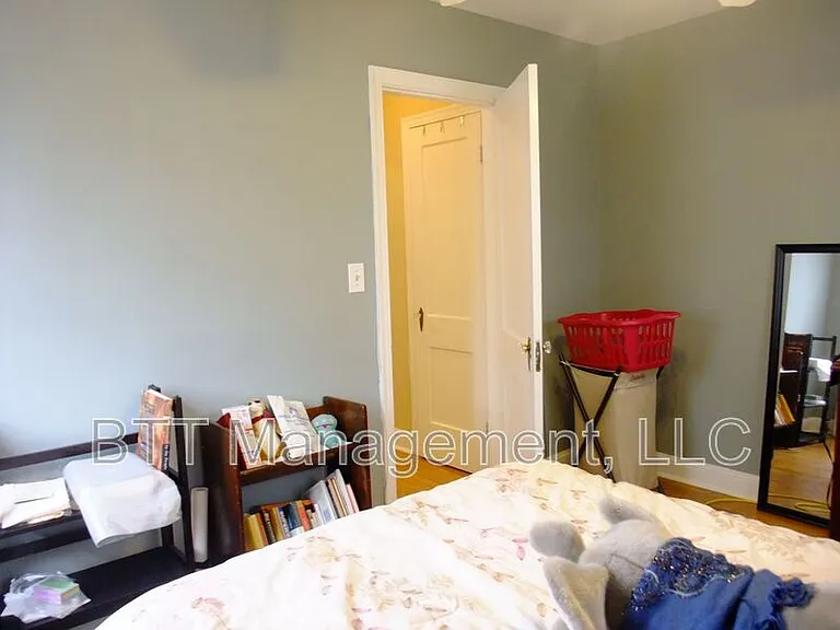 8401 Greenwood Ave #3 — Photo 51
