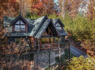 2025 Green Pine Ln, Sevierville, TN 37862