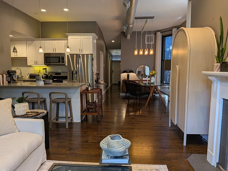941 N Hoyne Ave #1 — Photo 22