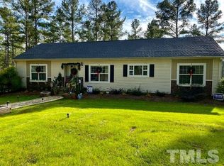 98 Whispering Pines Ln, Oxford, NC 27565