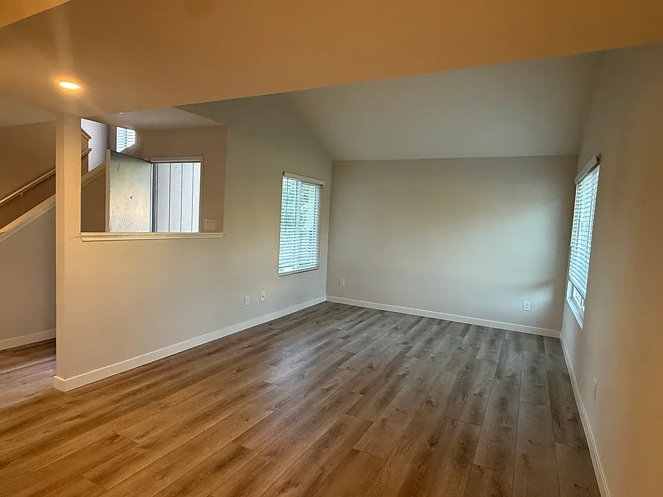 9905 El Camino Real #11