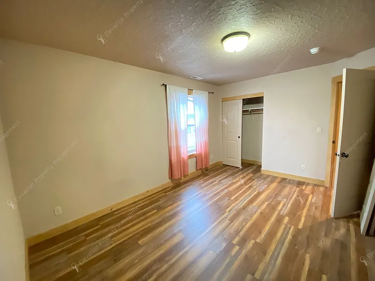 20187 Merriewood Ln — Photo 14