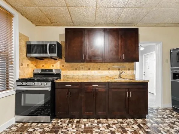 523 34th Street image 3 of 6