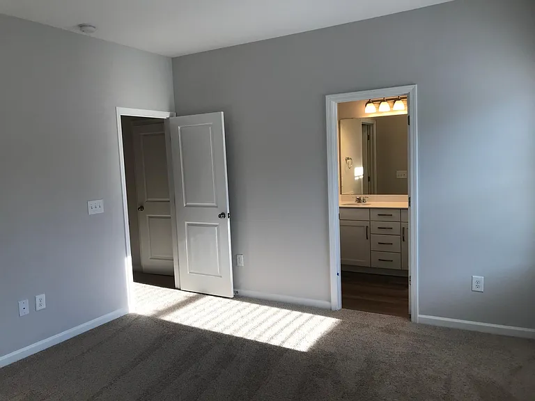 828 Oak Center Dr — Photo 17