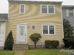54 Strathmore Court Dr, Coram, NY 11727