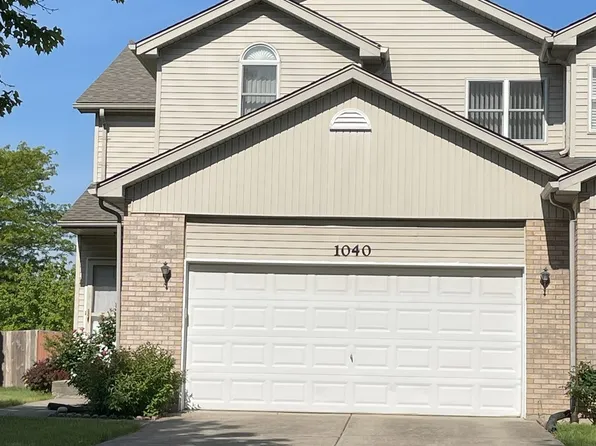1040 Beninford Ln, Westmont, IL 60559