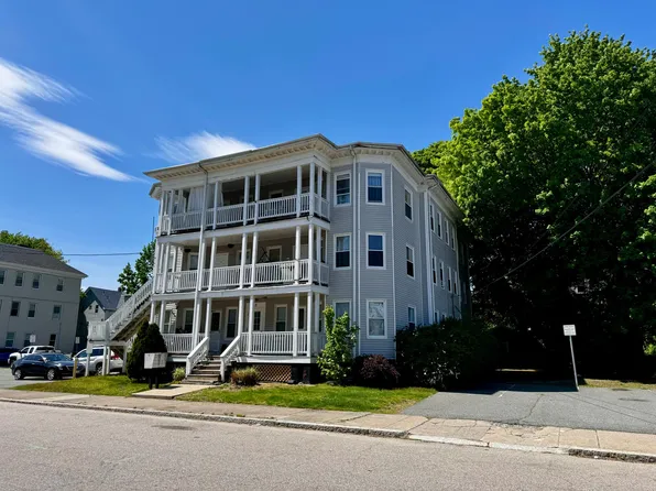 11 John St #10, Attleboro, MA 02703