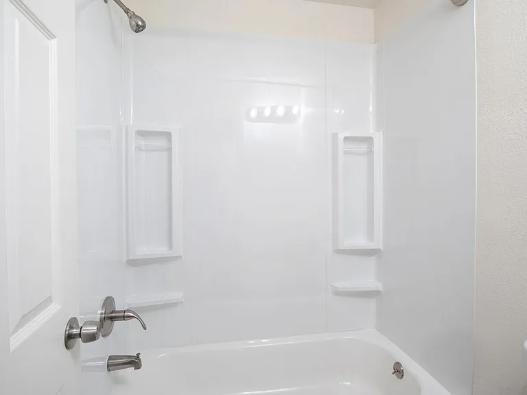 2 months Free Laterl 14 Call today to lock in — Photo 6