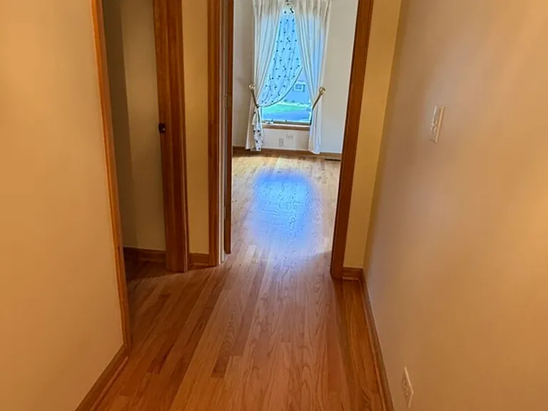 125 Maple Ct #1 — Photo 9
