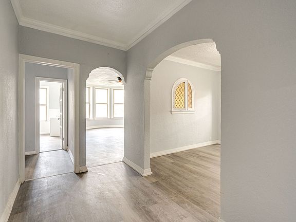 2nd image of 2840 S Moreland Blvd APT 16