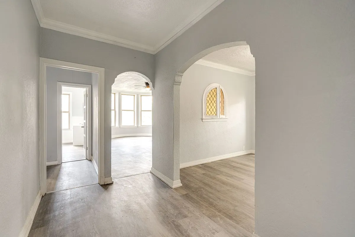 Building Photo - 2840 S Moreland Blvd #16