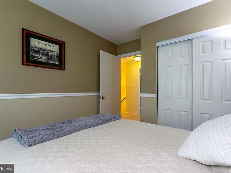 13662 Barren Springs Ct — Photo 44