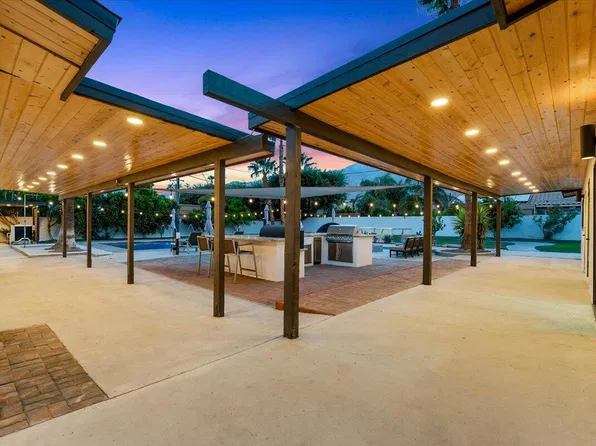 1815 E Racquet Club Rd, Palm Springs, CA 92262