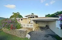 Carport w/space for 2 cars