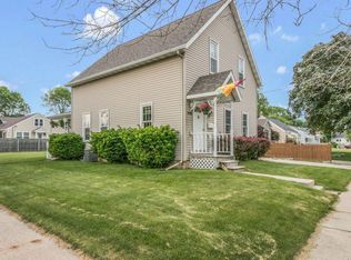 1916 Rankin St, Manitowoc, WI 54220