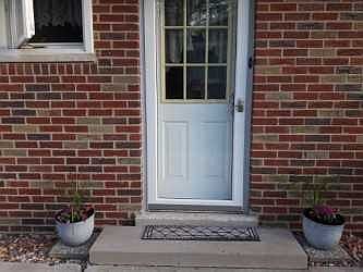 2nd image of 311 Beech St