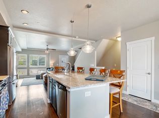 1100 Nw, Farmington, UT 84025