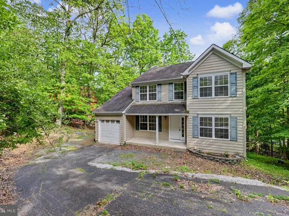 112 Cedar Ln, East Stroudsburg, PA 18302