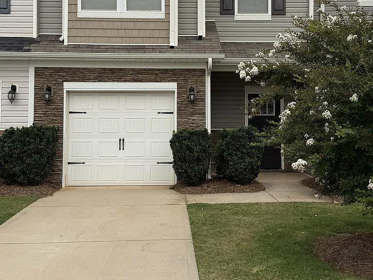 403 Yellow Fox Rd — Photo 17