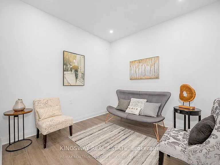 99 Louisa St S #218 — Photo 20