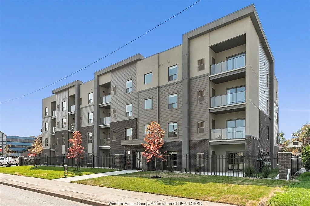 1 bed, 1.0 bath, 770 sqft, $1,745 — Photo 1