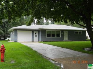 303 Ridgeway Dr, Marcus, IA 51035