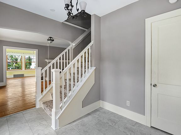 3rd image of 308 Forest Rd